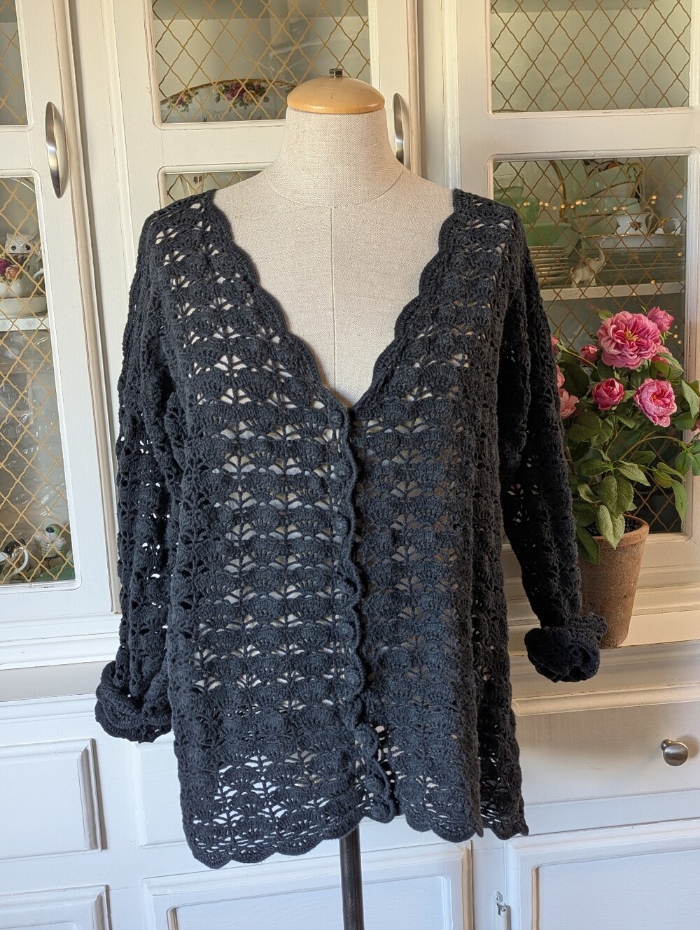 🖤✨VTG 90s Cotton Black Floral Crochet Button-Front Cardigan Cottagecore Summer